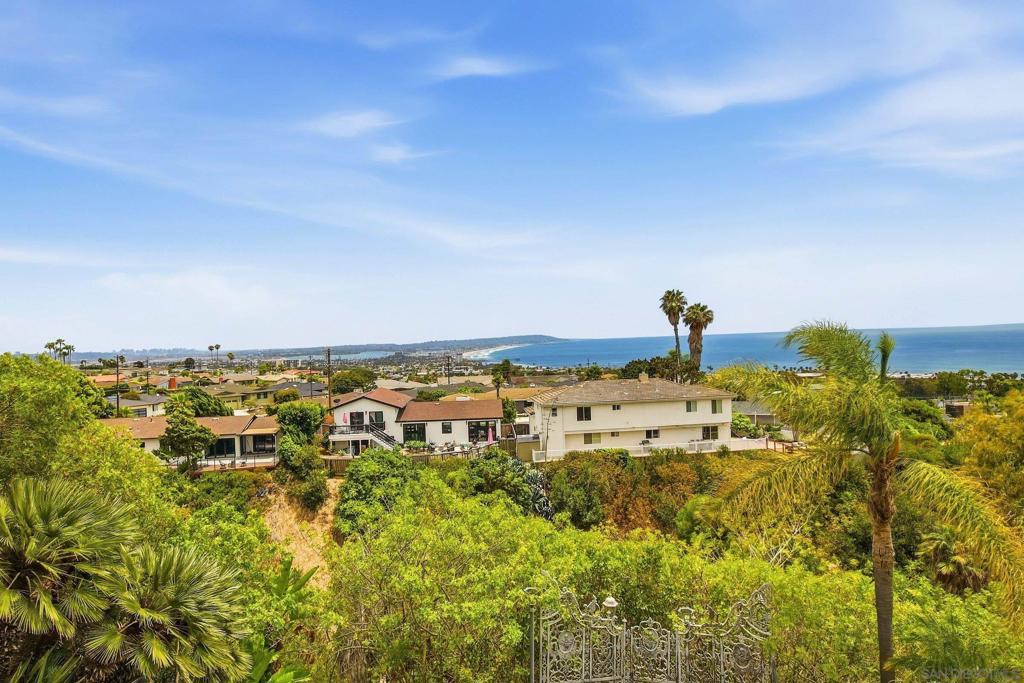 1011 Avenida Amantea Property Photo 61