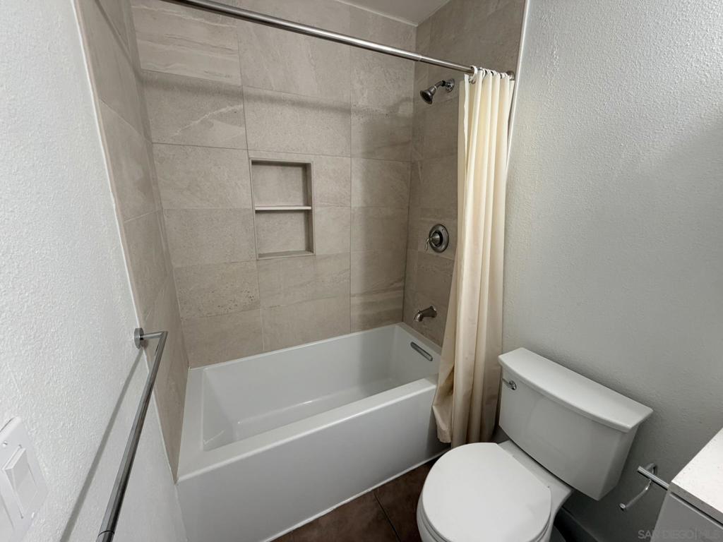 3553 Landis Street Property Photo 8