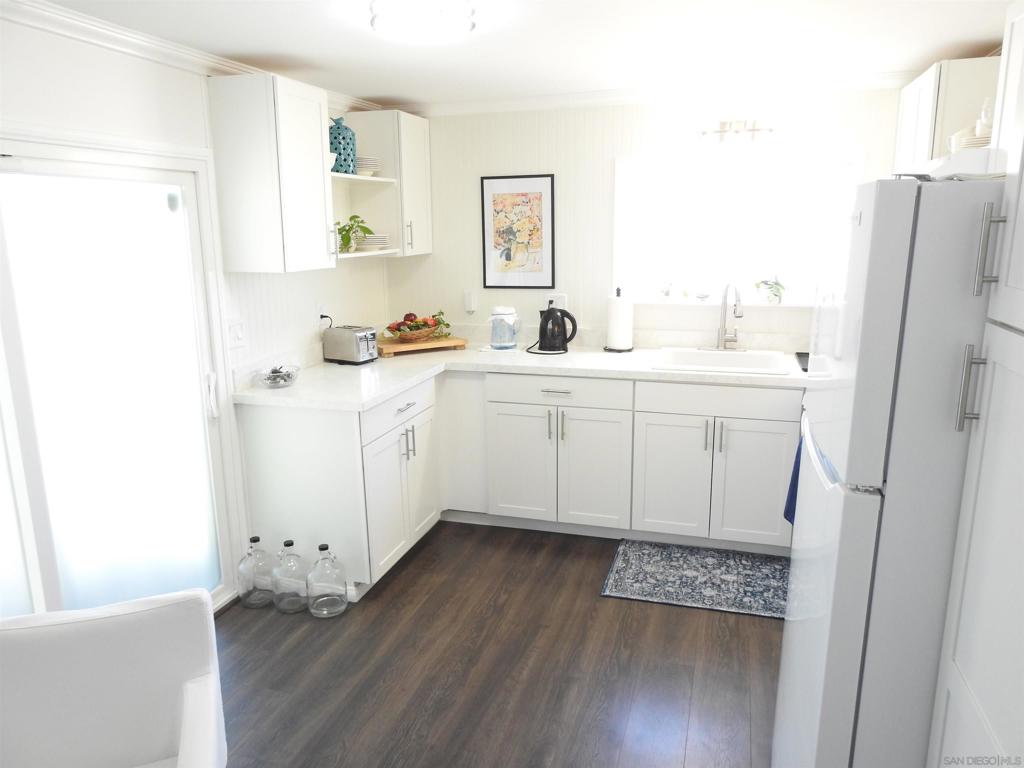 8712 N Magnolia Spc 108 Property Photo 1