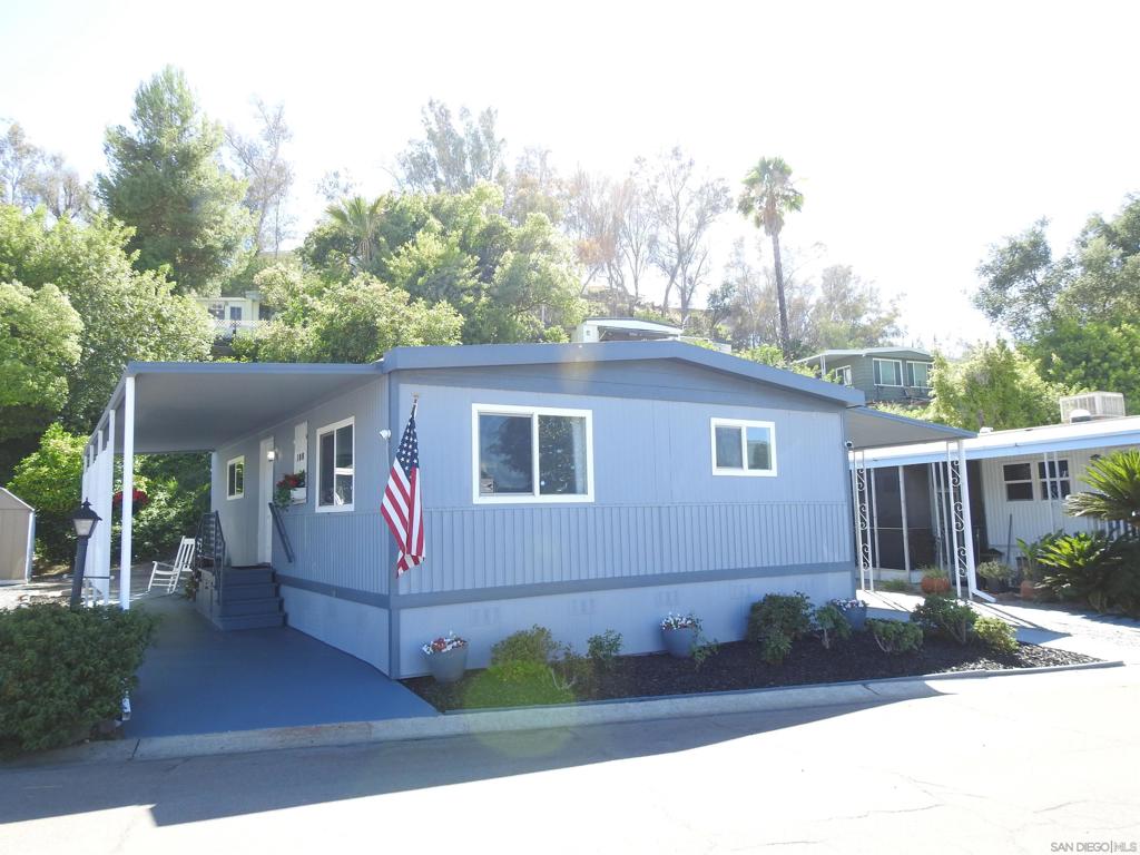 8712 N Magnolia Spc 108 Property Photo 4