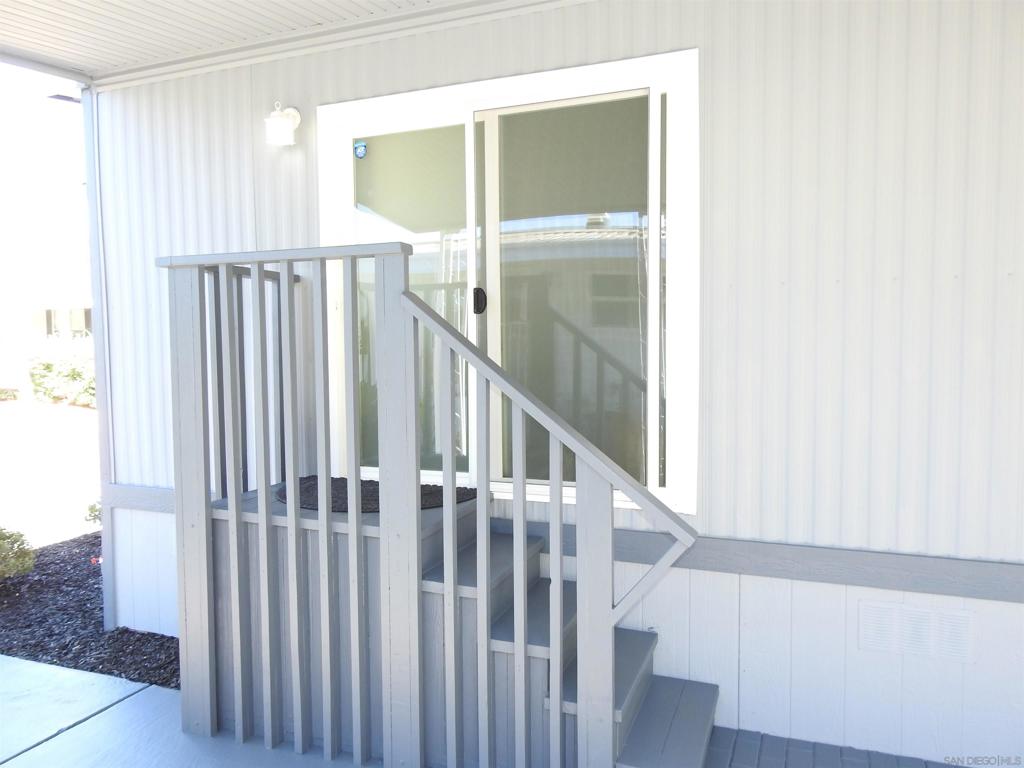 8712 N Magnolia Spc 108 Property Photo 17