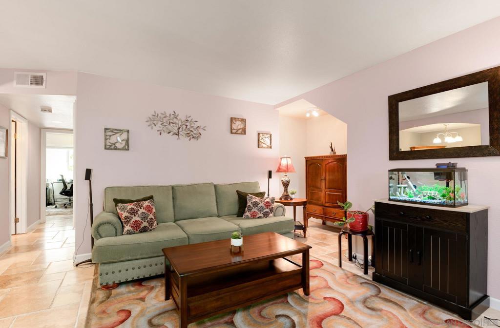 4469 Home 2 Property Photo 5