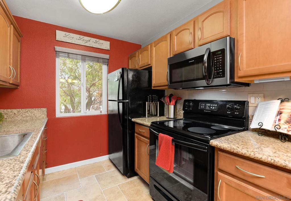 4469 Home 2 Property Photo 6