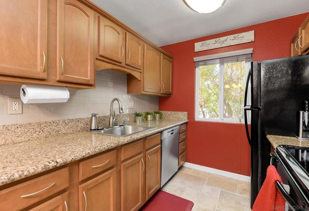4469 Home 2 Property Photo 7