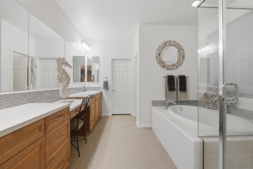 14188 Winged Foot Property Photo 32