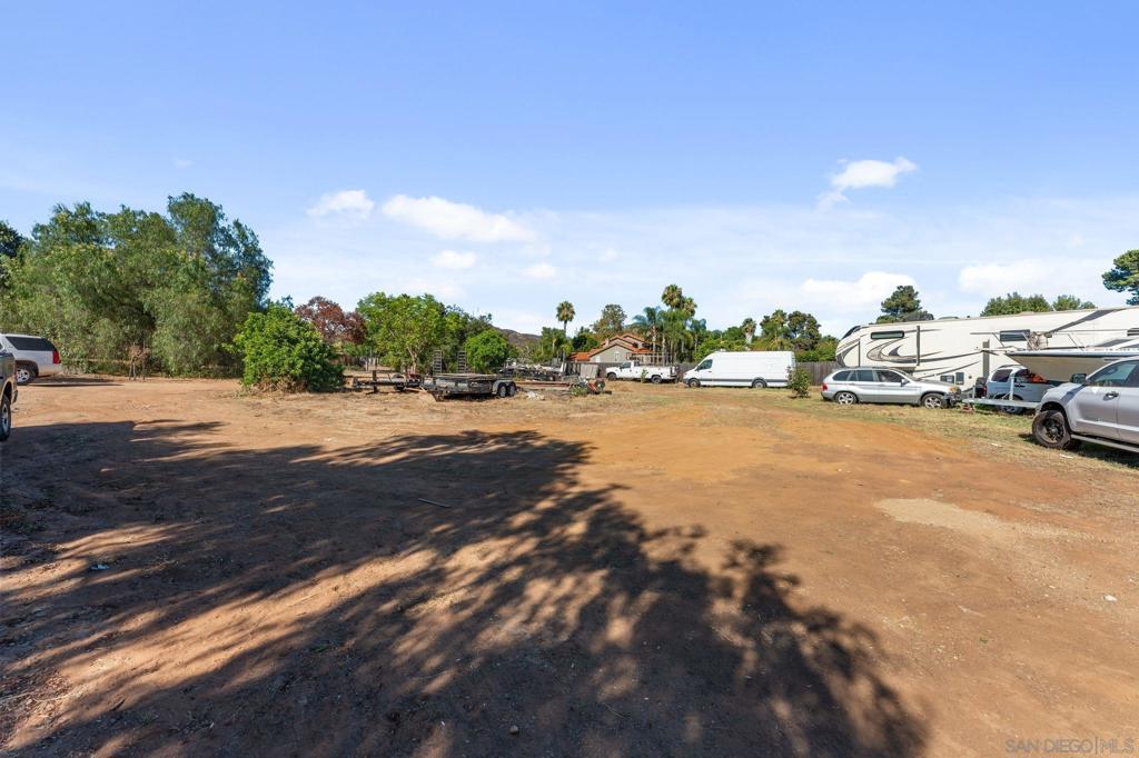 Euclid Ave Property Photo 13