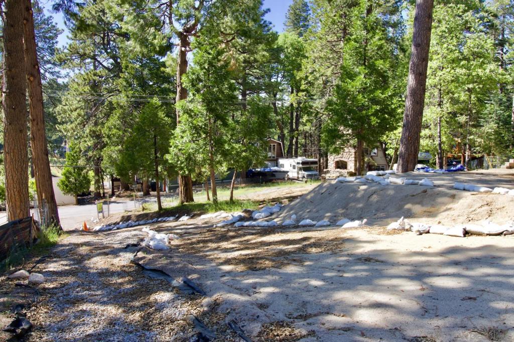 32065 Hunsaker Way Property Photo 6