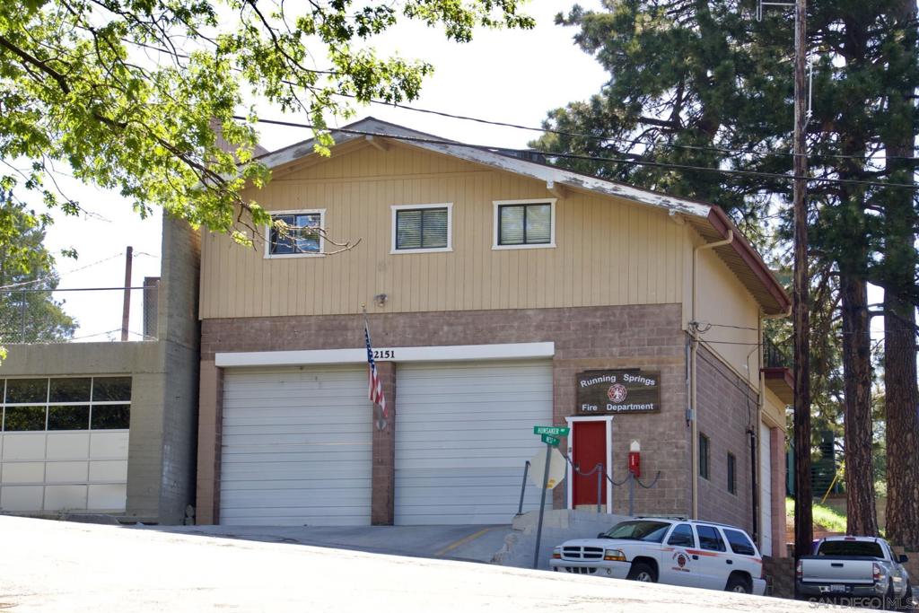 32065 Hunsaker Way Property Photo 17