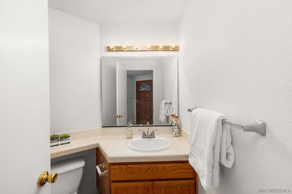 9260 Towne Centre Dr 17 Property Photo 9