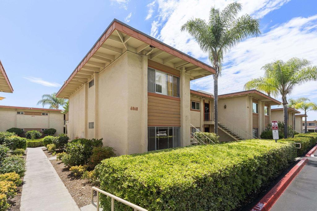 6868 Hyde Park Dr A Property Photo 3