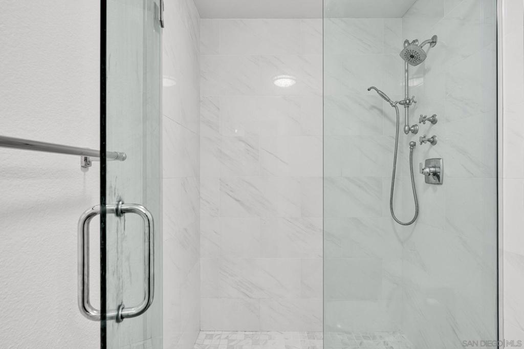 7545 Charmant Drive Unit 1503 Property Photo 11
