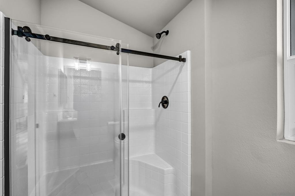 1174 E Main St. 31 Property Photo 22