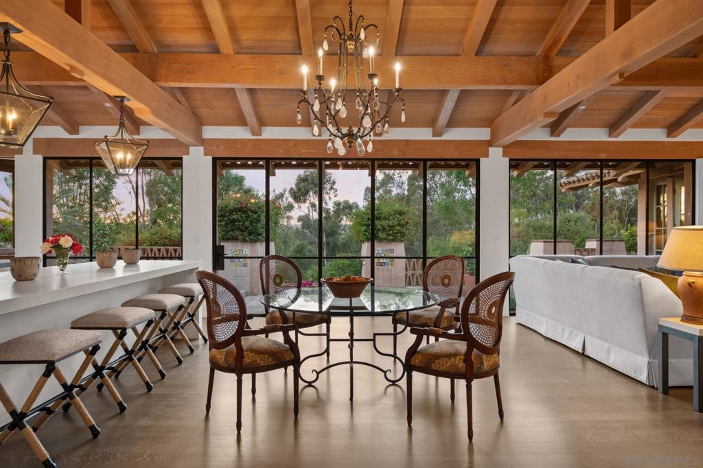6002 Paseo Valencia Property Photo 3