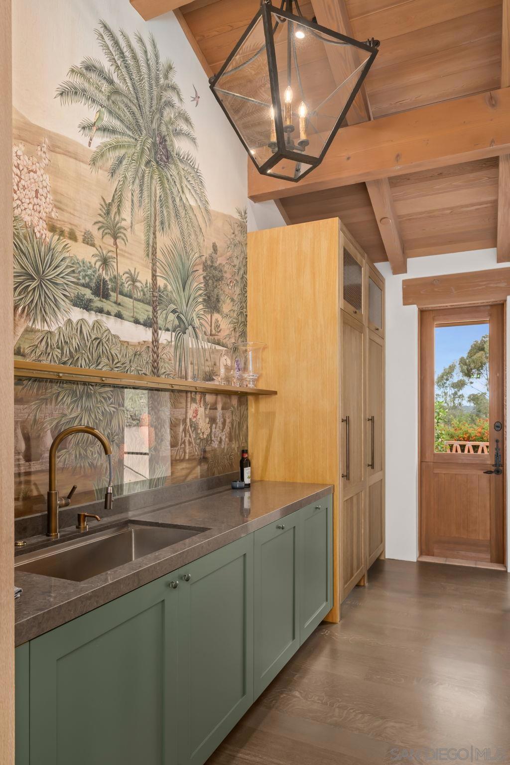 6002 Paseo Valencia Property Photo 6