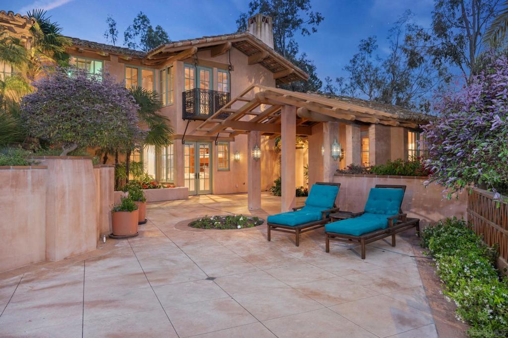 6002 Paseo Valencia Property Photo 24