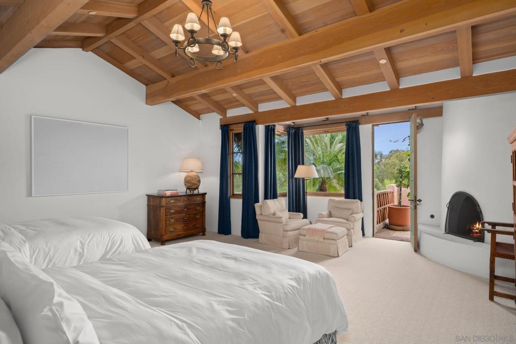 6002 Paseo Valencia Property Photo 25