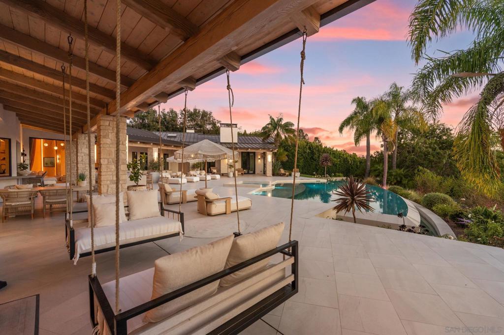 7150 Via Del Charro Property Photo 4