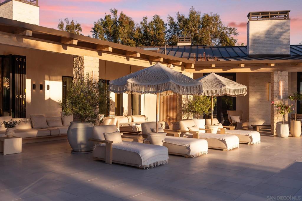 7150 Via Del Charro Property Photo 7