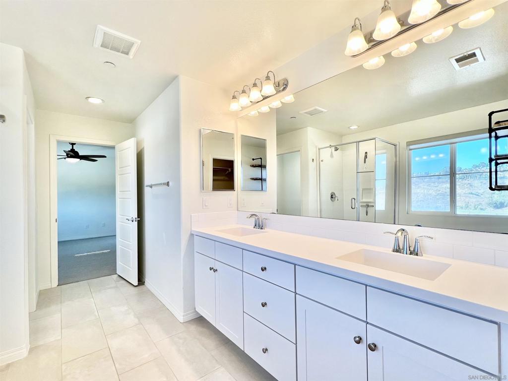 7260 Wembley Property Photo 14