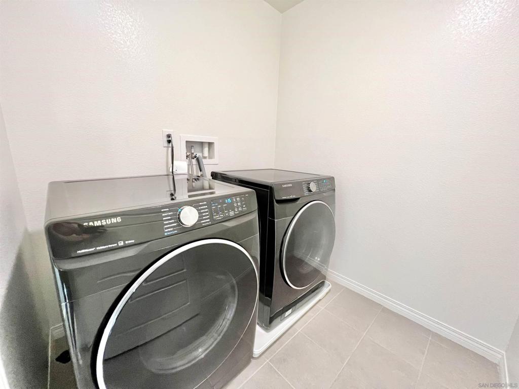 7260 Wembley Property Photo 17