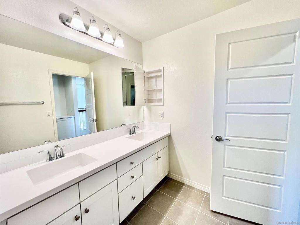 7260 Wembley Property Photo 20