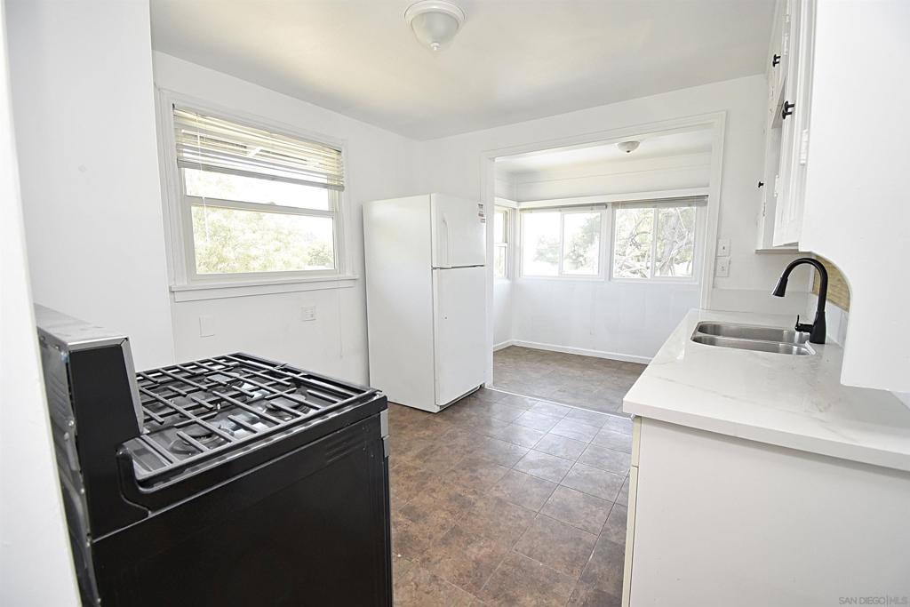 7361 7367 La Mesita Pl Property Photo 28