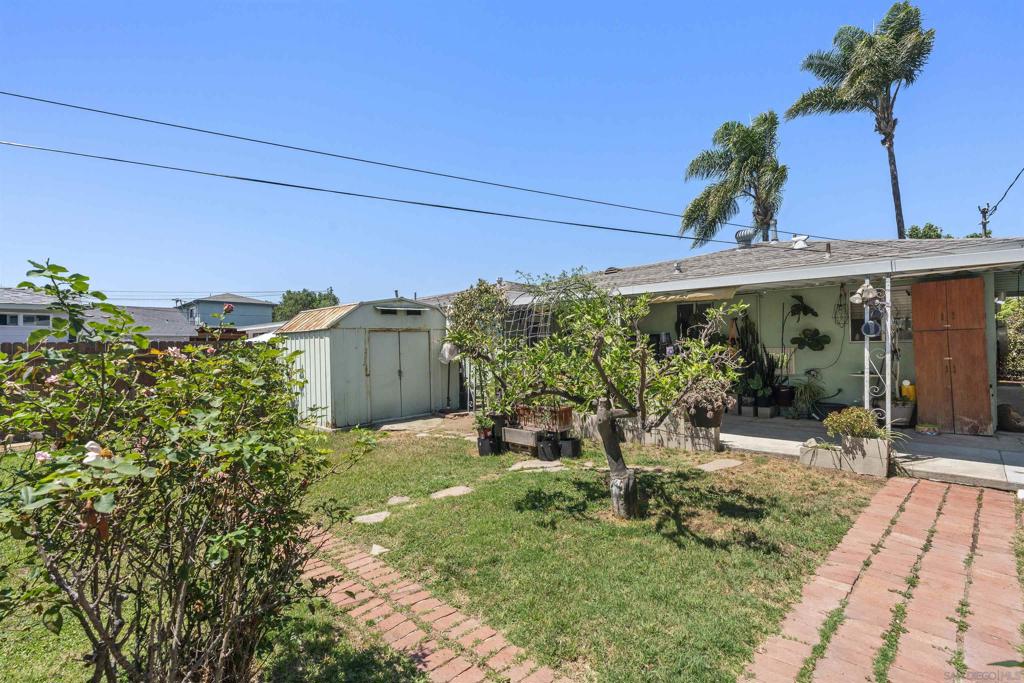 3327 3329 41st St Property Photo 23
