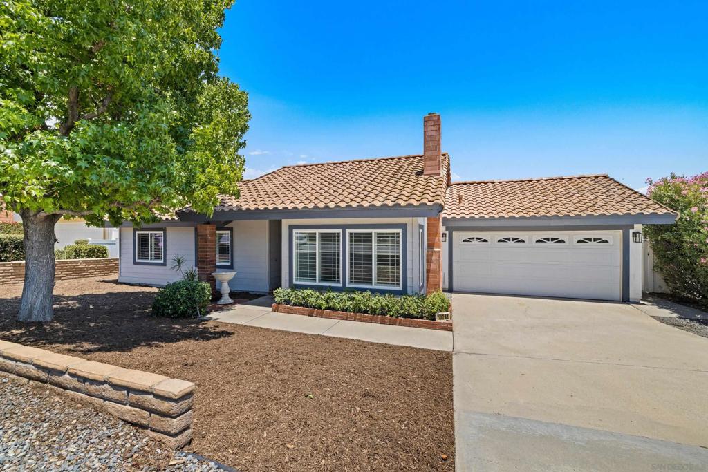 10241 Pebble Beach Dr Property Photo 2