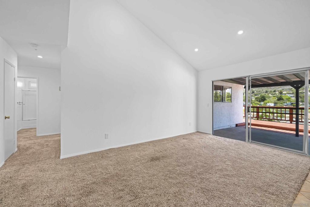 10241 Pebble Beach Dr Property Photo 8
