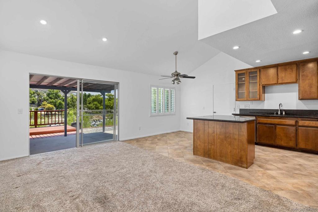 10241 Pebble Beach Dr Property Photo 10