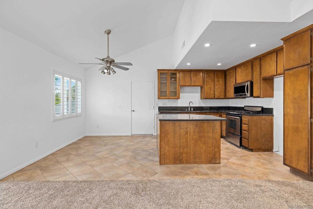 10241 Pebble Beach Dr Property Photo 11