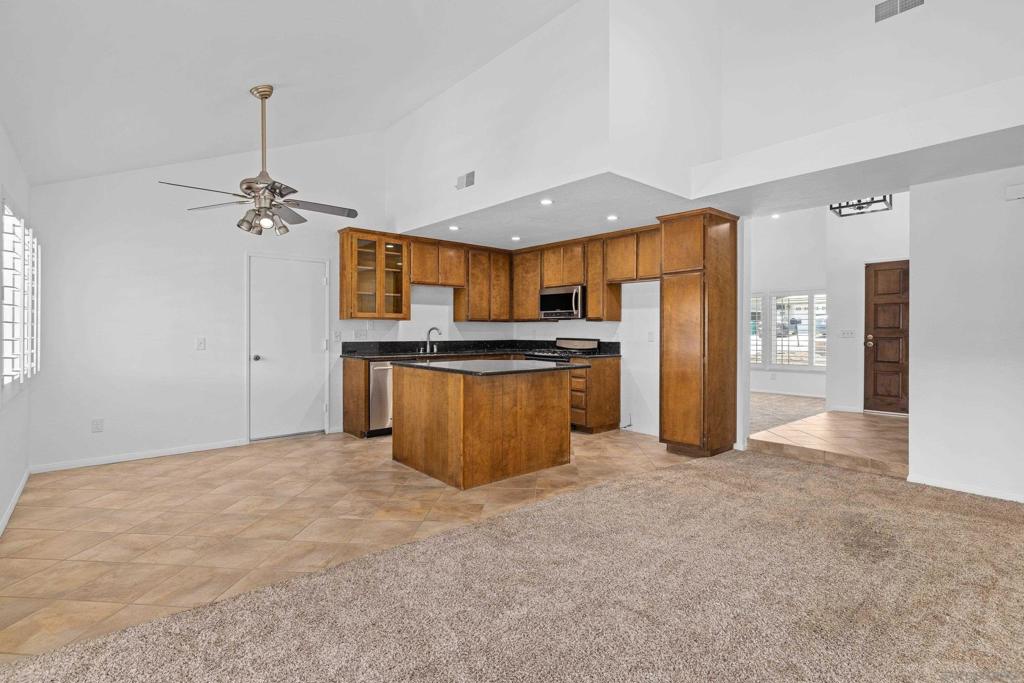 10241 Pebble Beach Dr Property Photo 12