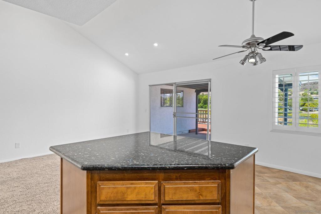 10241 Pebble Beach Dr Property Photo 15
