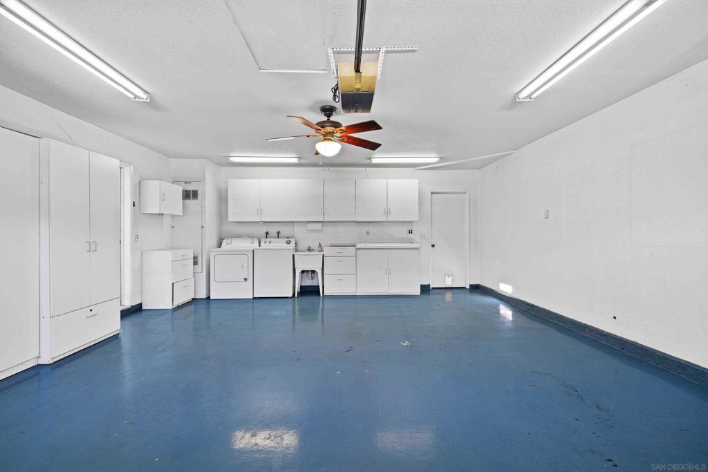 10241 Pebble Beach Dr Property Photo 31