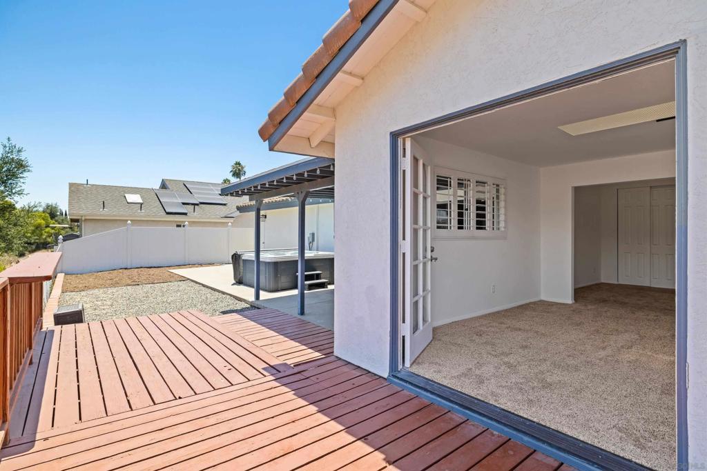 10241 Pebble Beach Dr Property Photo 35