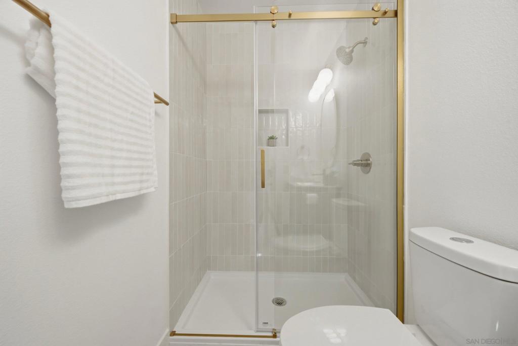 13736 Woodgate Pl Property Photo 24