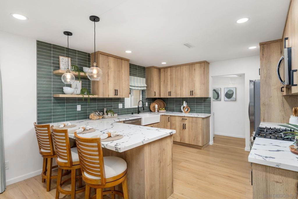 1626 Pacific Beach Property Photo 4