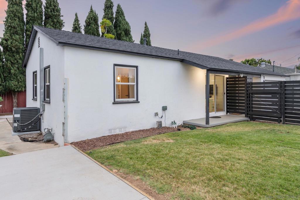 1626 Pacific Beach Property Photo 30