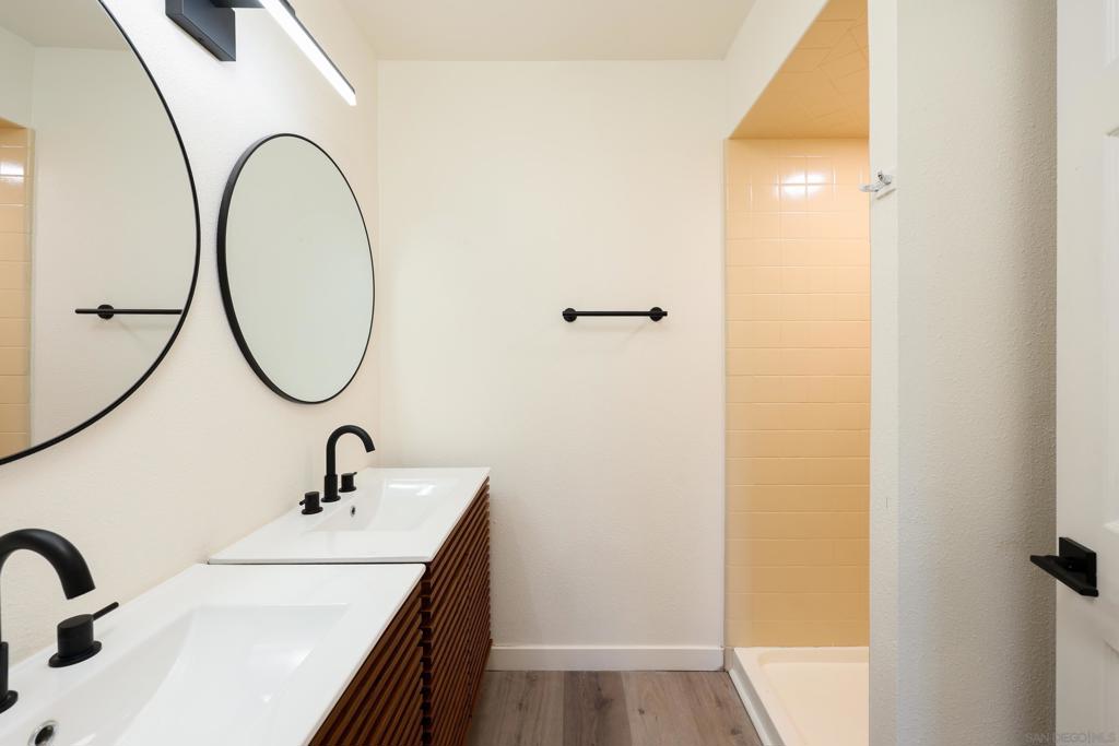 471 Fourth Ave Apt I Property Photo 3