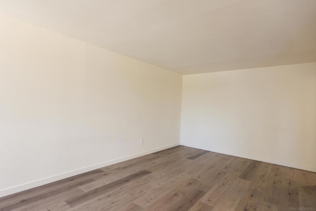 471 Fourth Ave Apt I Property Photo 6