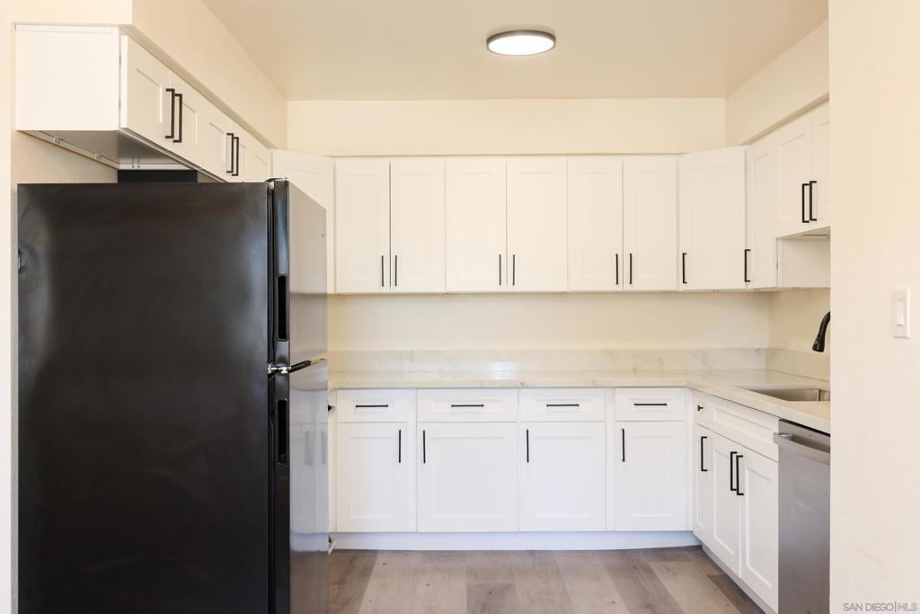471 Fourth Ave Apt I Property Photo 24
