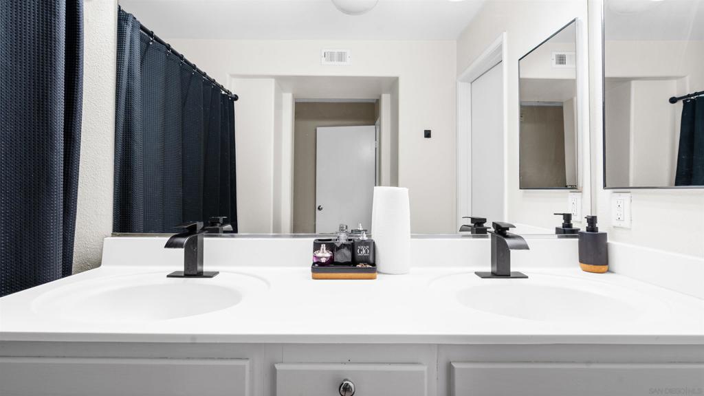 4538 Northern Moon Property Photo 34