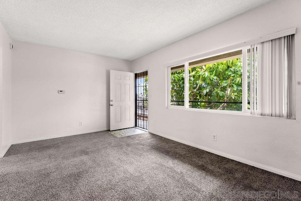 4415 Rosebud Ln Property Photo 8