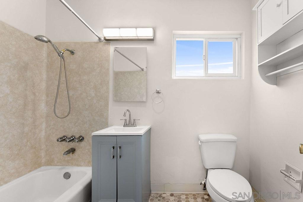 4415 Rosebud Ln Property Photo 11
