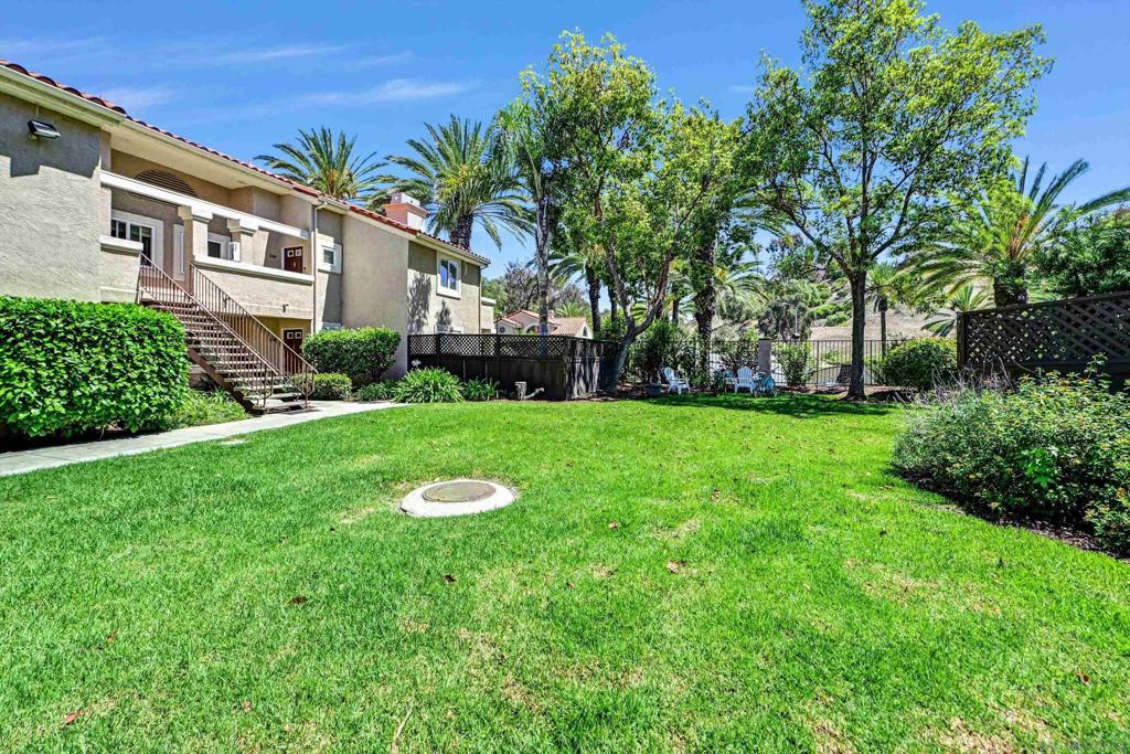 100 Sea Cliff 106 Property Photo 3