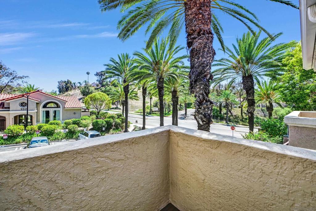 100 Sea Cliff 106 Property Photo 25