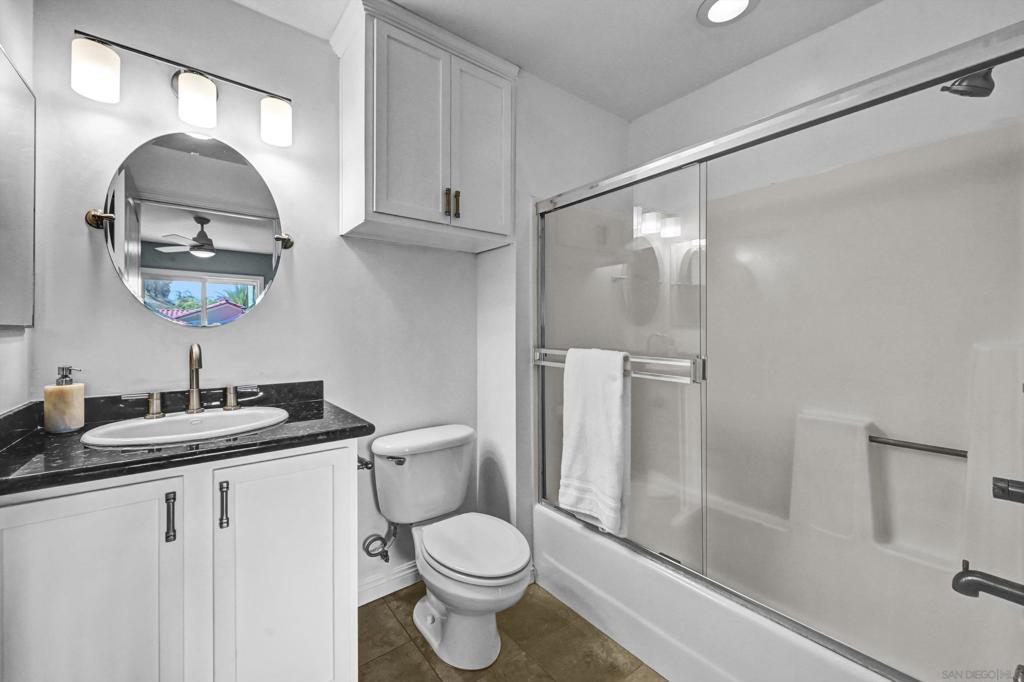 100 Sea Cliff 106 Property Photo 27