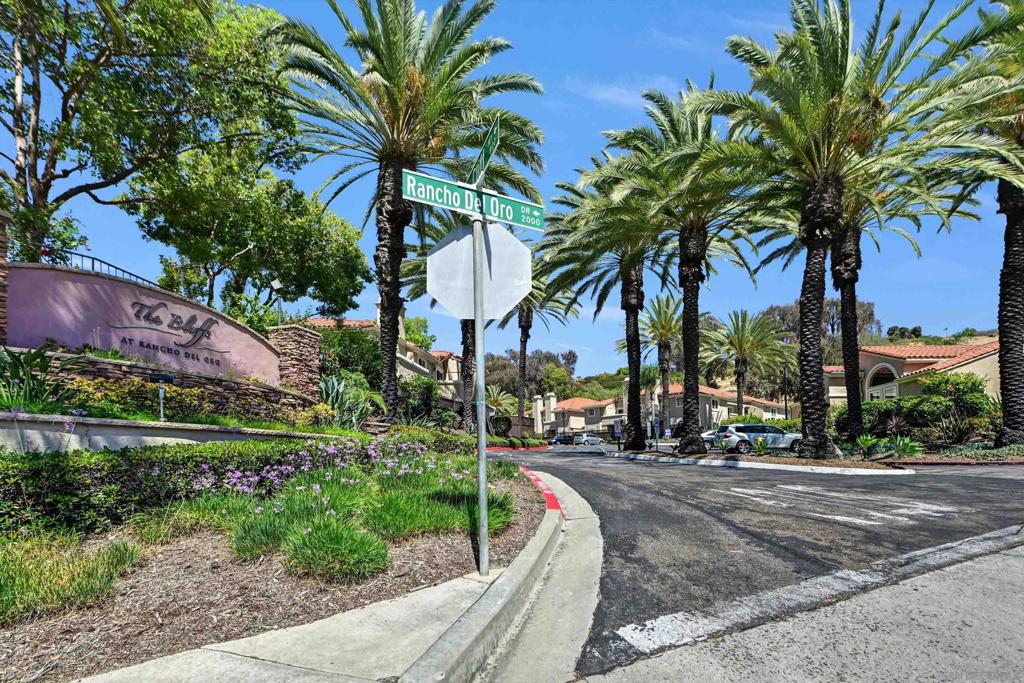 100 Sea Cliff 106 Property Photo 29