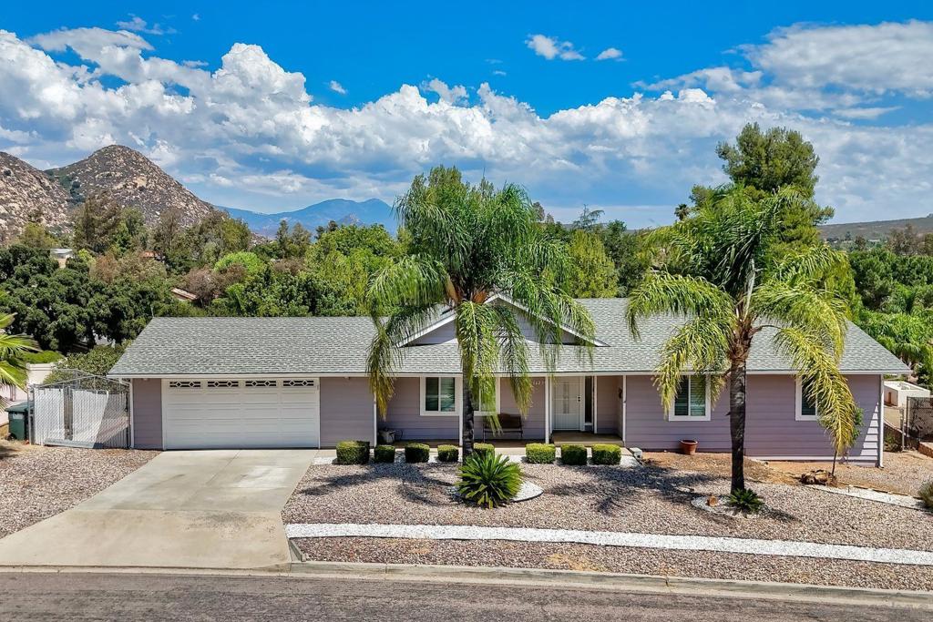 16239 Daza Dr Property Photo 1