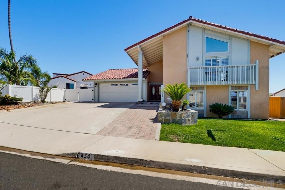 454 Camino Elevado Property Photo 2
